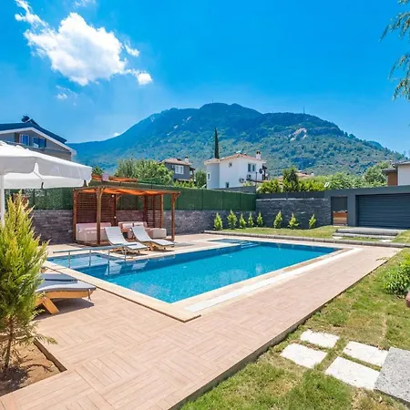 Luxurylifevillas 5-6 *